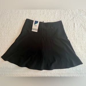 NWT IZOD Stretchy Golf Skort Black A-line Short Flare 4
